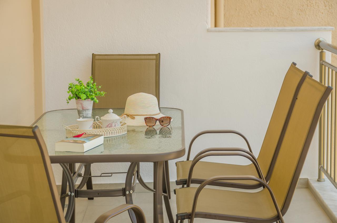 Girene Apartments 利迈纳里亚 外观 照片